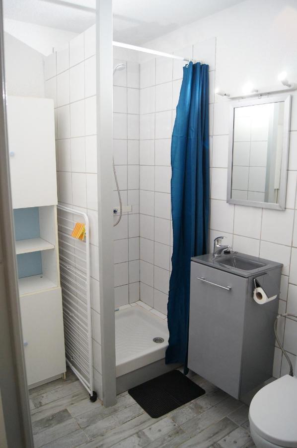 Les Locations de Lara II - T2 lit double&clic-clac Balcon Piscine Parking privatif Agde Extérieur photo