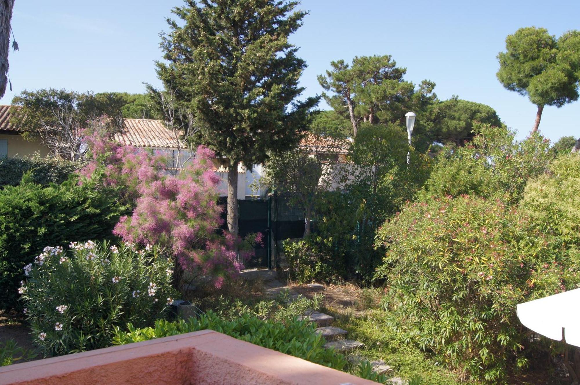 Les Locations de Lara II - T2 lit double&clic-clac Balcon Piscine Parking privatif Agde Extérieur photo